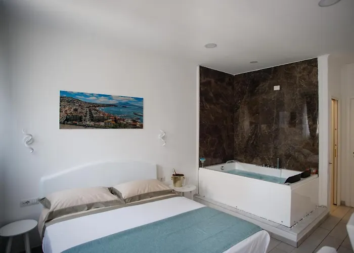 MERGELLINA AMORE e FANTASIA Napoli